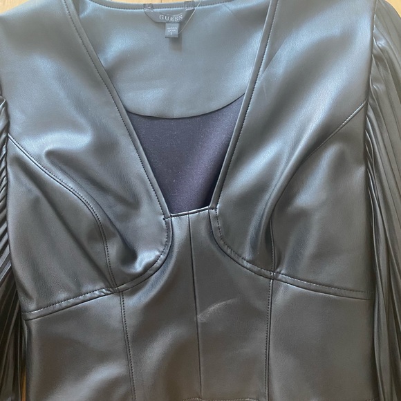 Black faux leather top Guess - Picture 3 of 5